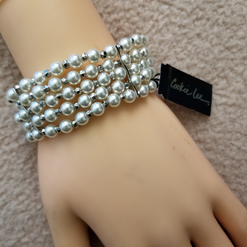 Cookie Lee Faux Pearl Multi Strand Stretch Bracelet Silver Tone NWT